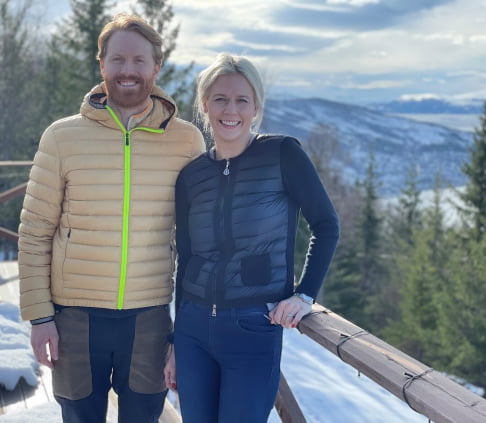 Toppalpinist Leif Kristian Nestvold-Haugen (33) og kona Marthe (32) har kjøpt et hyttefelt i Narvikfjellet