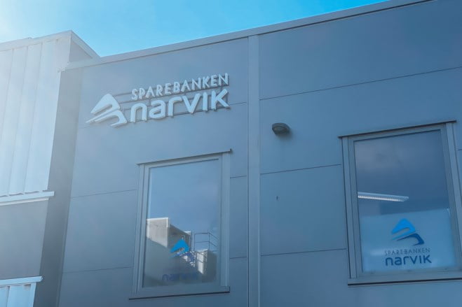 Sparebanken Narvik Midt Troms kontor. Foto.